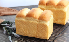 比棉花還柔軟的淡奶油吐司，7...